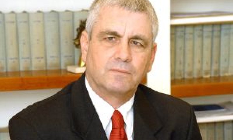 כרמי. משלם את מחיר ההפסדים