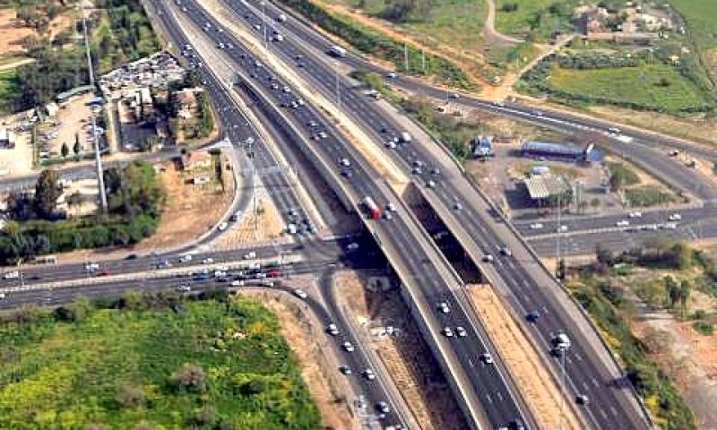 כביש 4. גשמים עזים [צילום: פלאש 90]