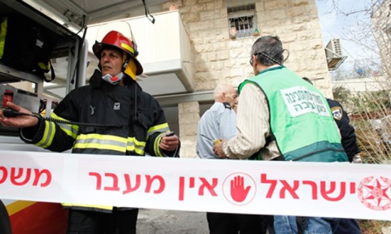 השכנים פונו מחשש להרעלה [צילום: פלאש 90]