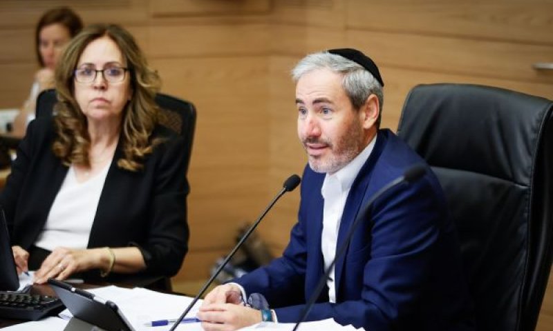 טייב. הם חייבים להיות בפנים [צילום: נועם מושקוביץ/דוברות הכנסת]