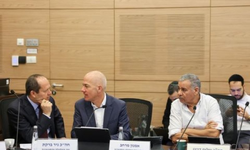 שלום דנינו, אמנון מרחב וניר ברקת [צילום: נועם מושקוביץ/דוברות הכנסת]