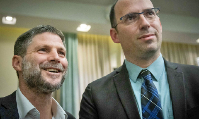 יו"ר ועדת החוקה רוטמן ושר האוצר סמוטריץ' [צילום: יונתן זינדל, פלאש 90]