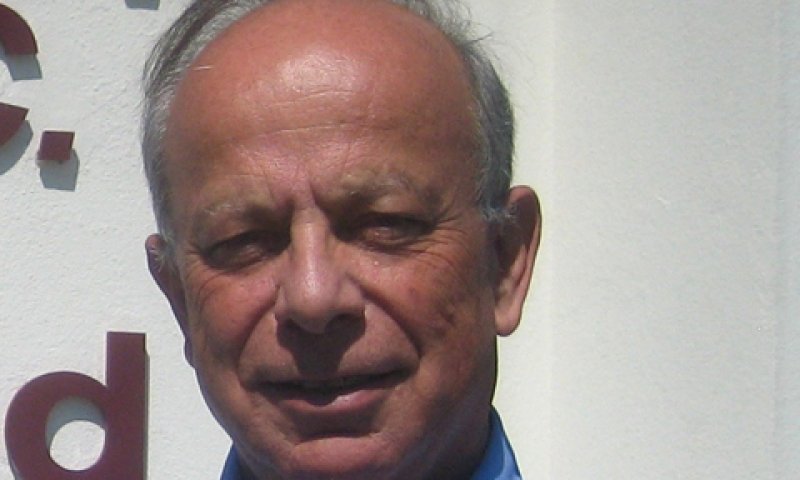 זהבי. זכויות ב-4 תחנות