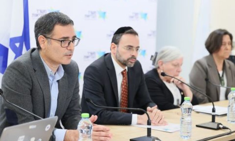 דינה בן יהודה, אוריאל בוסו, משה בר סימן טוב [צילום: סיון שחור/לע"מ]