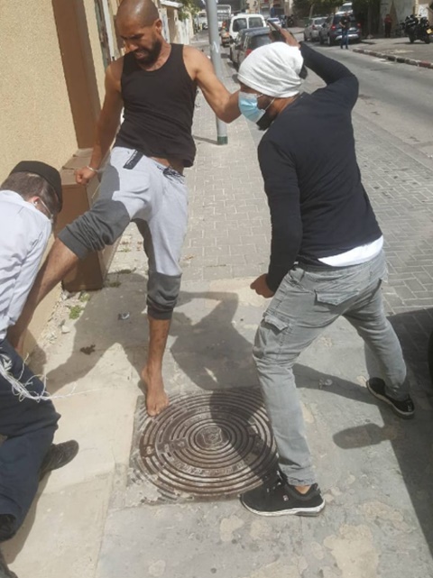תיעוד התקיפה שהופץ בקבוצת הישיבה ביפו