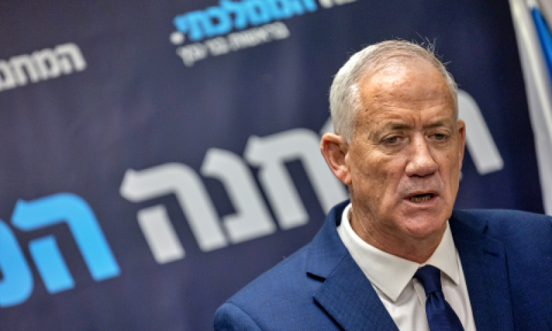 גנץ. ביטחון ישראל על הכף [צילום: חיים גולדברג, פלאש 90]