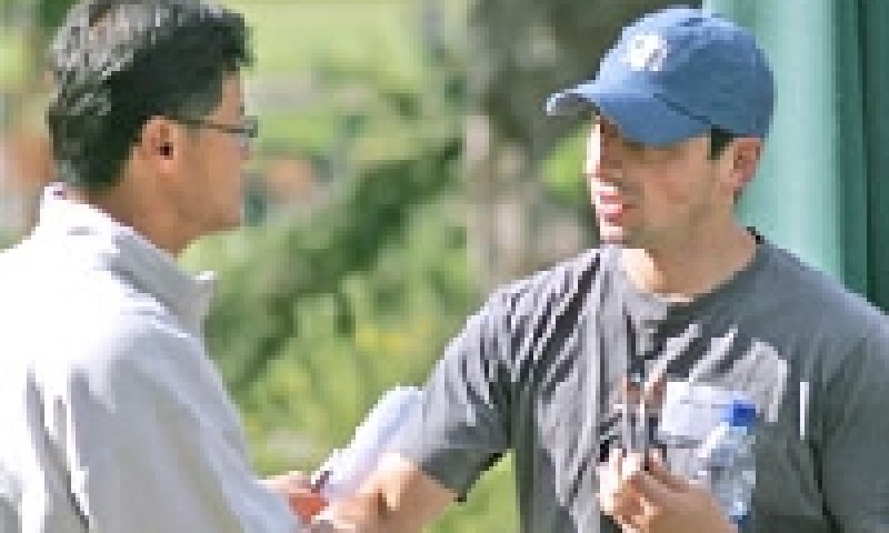 מייסדי גוגל ויאהו בפגישה [צילום: AP]