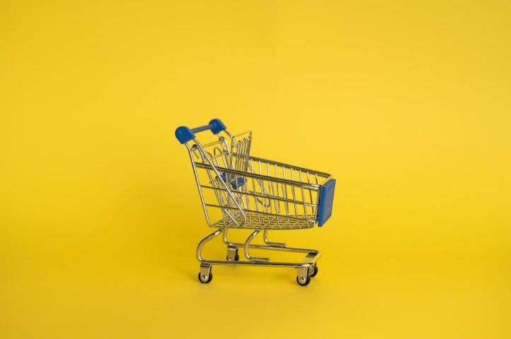 [צילום: SHVETS production באתר PEXELS]