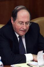 נפרד, היועץ