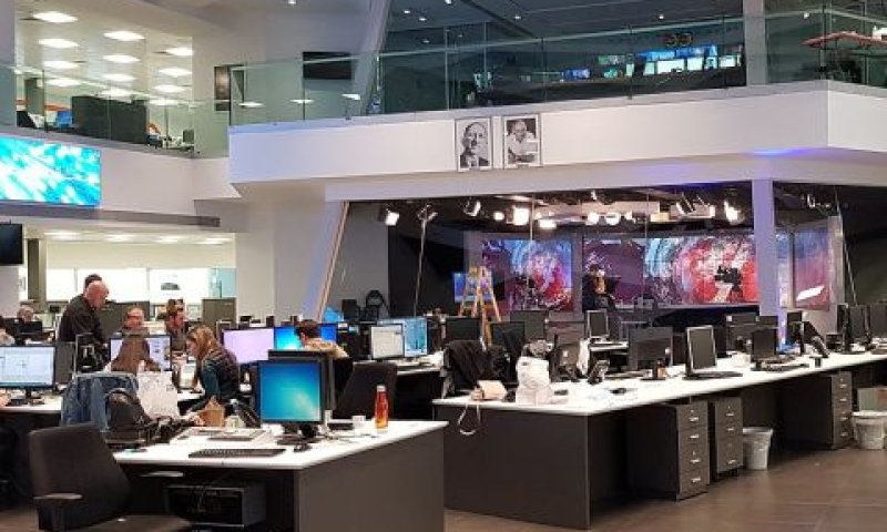 מערכת ynet בבית ידיעות אחרונות [צילום: דולב]