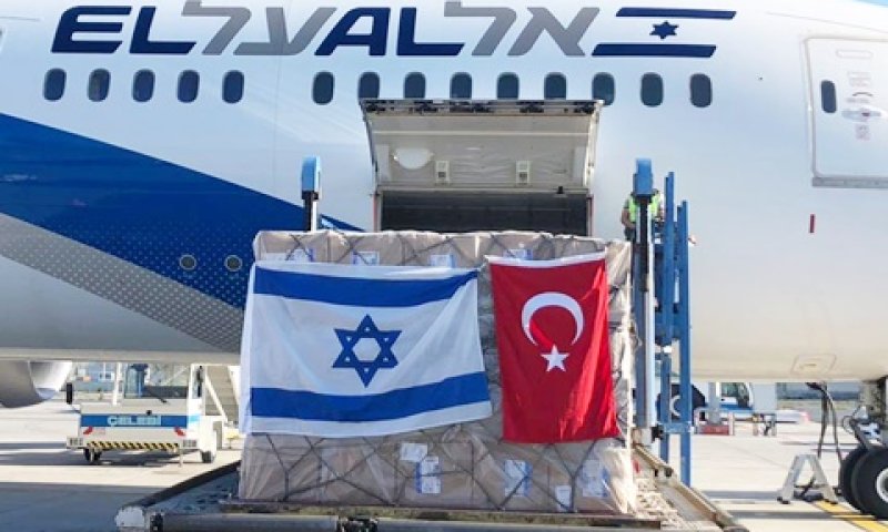 המטוס הישראלי, הבוקר באיסטנבול [צילום: דוברות אל-על]