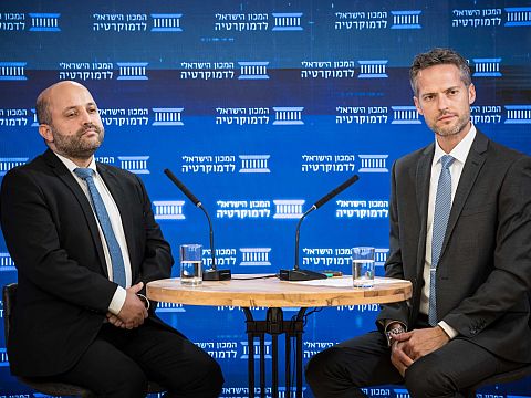 חולתא. הכנה לקליטת קבינט חדש [צילום: עודד קרני]