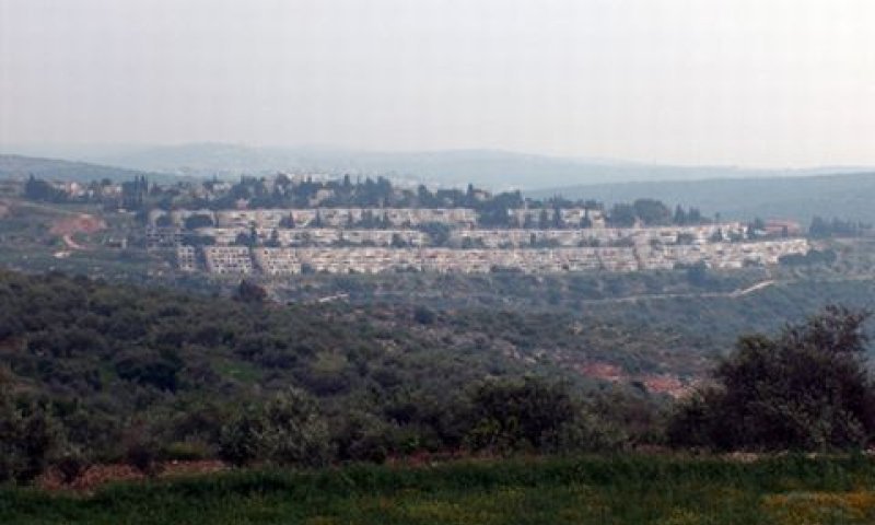 עמנואל. הקהילות חילקו ביניהן את בתי הכנסת