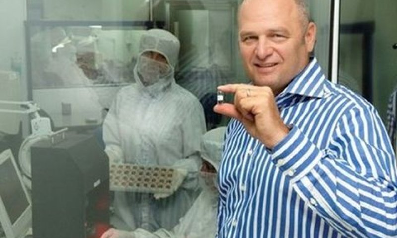 חומי שמיר. עסקת ענק [צילום: יח"צ, פאול אורלייב]