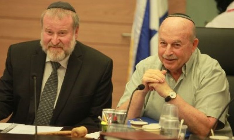 סלומינסקי ומנדלבליט. עימות[צילום: איציק הררי, דוברות הכנסת]