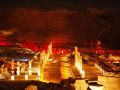 מופע אורקולי [צילום: זרחי וילנאי, חברת דיסק-אין]