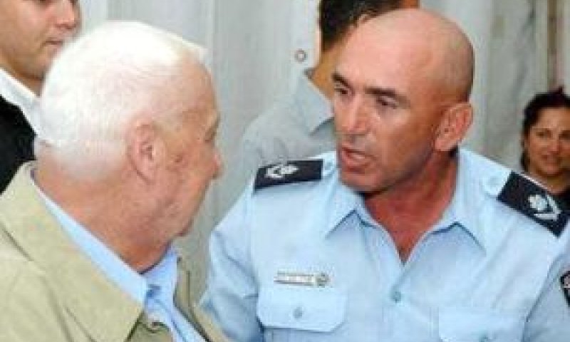 בר לב בחברת שרון [צילום: לע"מ]