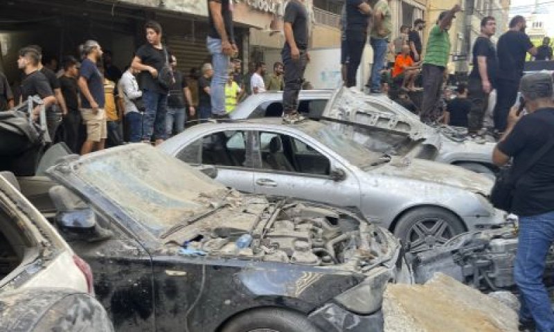 שכונת דאחייה שבביירות לאחר תקיפת חיל האוויר הישראלי, [צילום: בלאל חוסיין/AP]