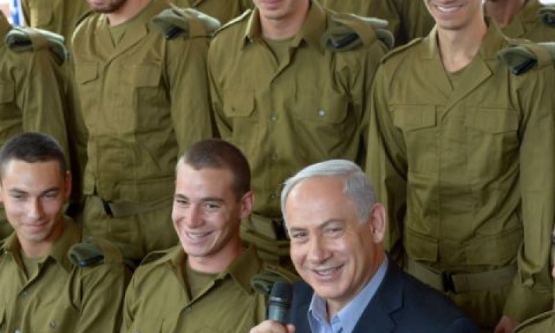 נתניהו בבקו"ם. "משטר האימונים לא ייפגע" [צילום: לע"מ / פלאש 90]