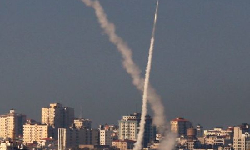 עזה 2 בינואר 2009. ירי קסאם מזווית-ראייה פלשתינית [צילום: אוריאל סיני, אימג'בנק/מראות אימג']