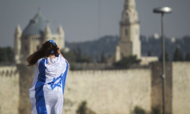 ירושלים העתיקה. הנה באה הרכבת [צילום: הדס פרוש/פלאש 90]