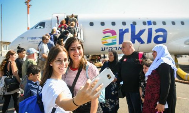 חברות התעופה הונחו לפנות המטוסים [צילום: פלאש 90]