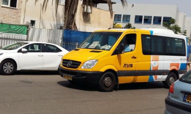 מוניות שירות [צילום: עידן יוסף]