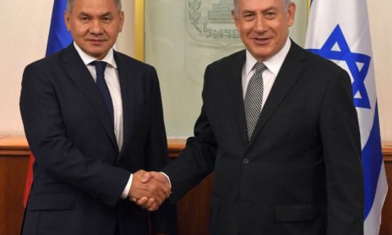 נתניהו עם שר ההגנה הרוסי [צילום: חיים צח / פלאש 90]