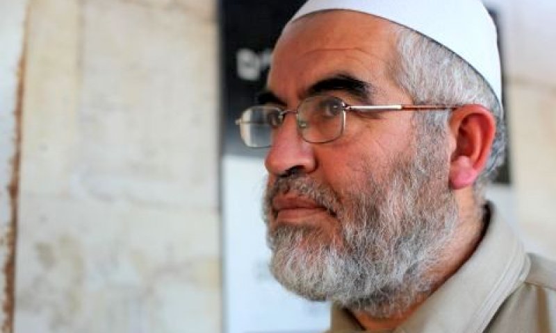 השייח סלאח. ירק על שוטר [פלאש 90]