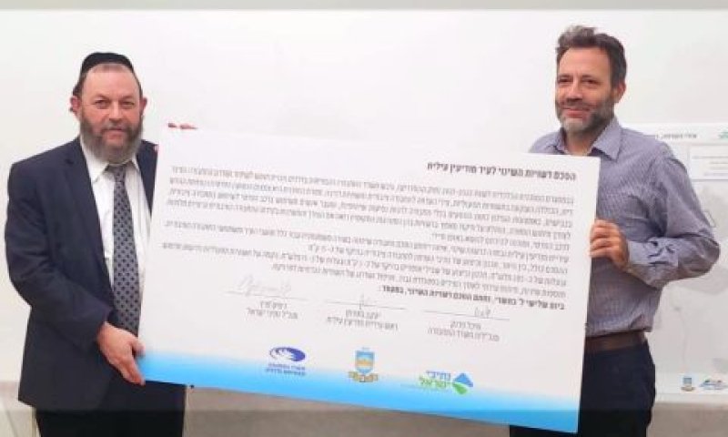 עילם שגיא, יעקב גוטרמן [צילום: דוברות משרד התחבורה]