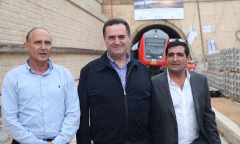 ניסים פרץ, ישראל כ"ץ ושחר איילון. כרמיאל תרוויח, נהריה ועכו יסבלו? [צילום: ששון תירם]