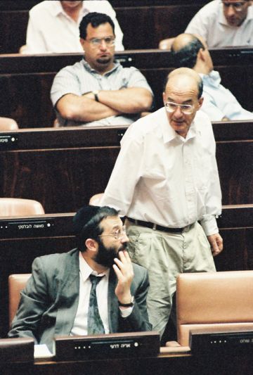עם יוסי שריד. ישבו באותה ממשלה [פלאש 90]