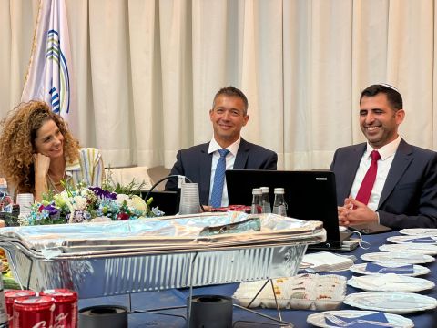 קרעי והנדל לא הכריעו [צילום: משרד התקשורת]