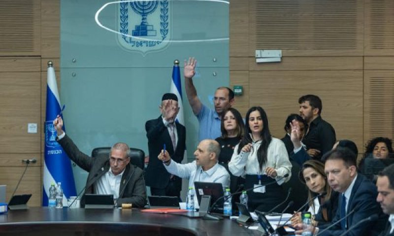 המאבק בין ש"ס לדגל התורה הפיל את העברות התקציב [צילום: יונתן זינדל/פלאש 90]