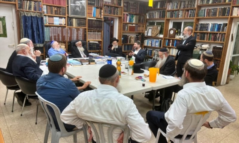 פגישת סמוטריץ' ורבני הציונות הדתית [צילום: מפלגת הציונות הדתית]