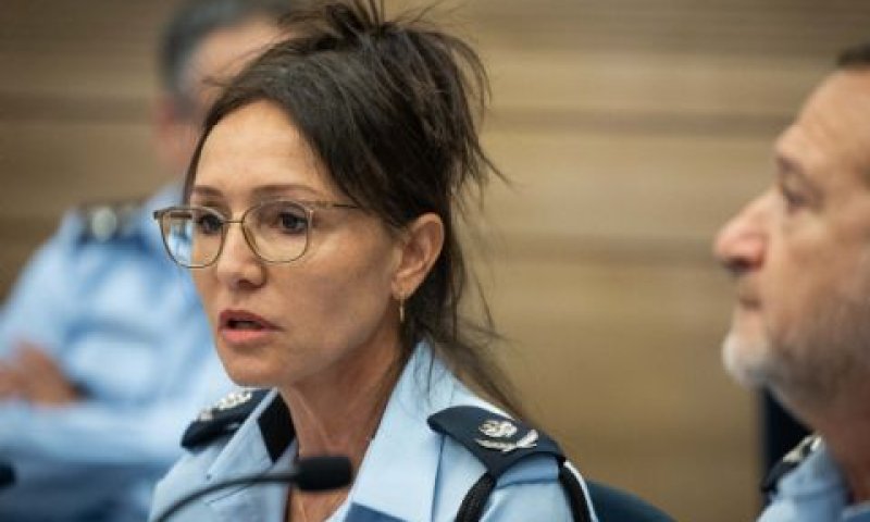 בר צבי. יותר מ-30 שנות שירות [צילום: יונתן זינדל/פלאש 90]