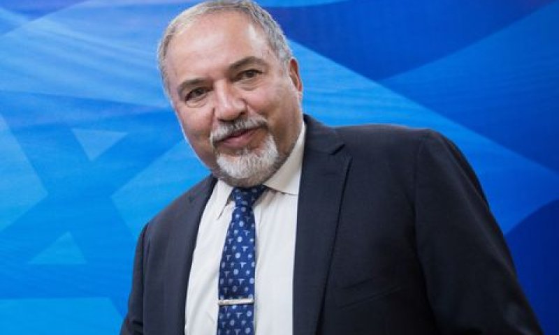 ליברמן. רוצה דיון בוועדת חו"ב [צילום: הדס פרוש/פלאש 90]