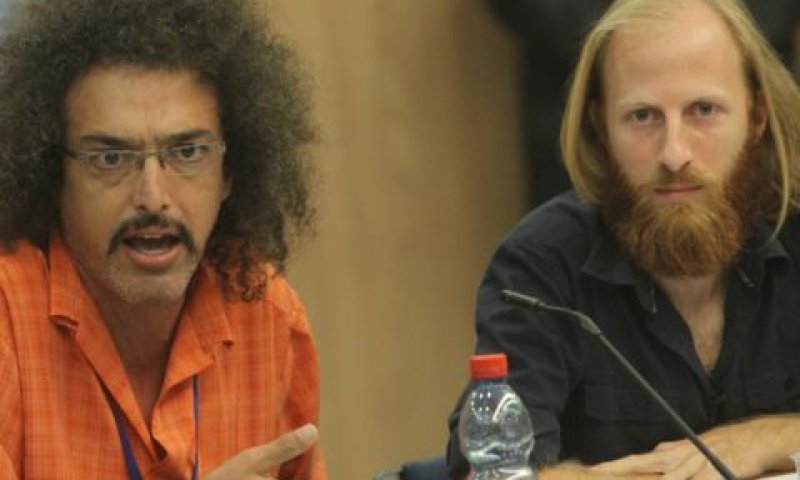 מימין: חגי מטר. פוטר בשל פעילותו [צילום: פלאש 90]