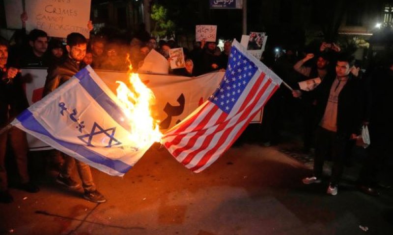 מהלכים עוינים המזינים את עצמם [צילום: וחיד סאלמי/AP]