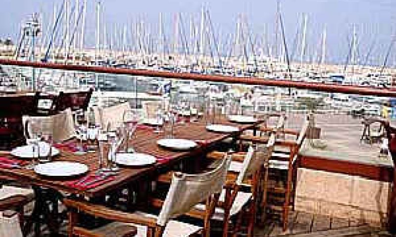 [צילום: Bistro56 - מסעדת בשרים כשרה, השוכנת במרינה הרצליה]