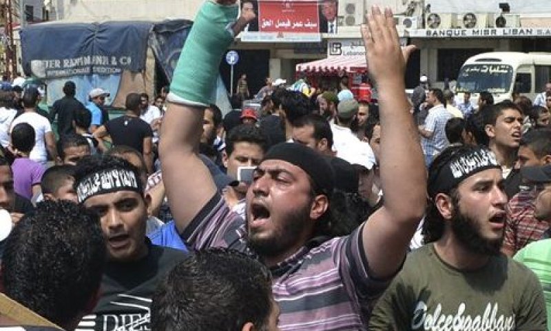 מפגינים נגד אסד בלבנון הסמוכה [צילום: AP]