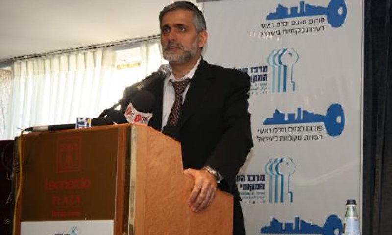 אלי ישי בפורום סגני ראשי ערים, היום [צילום: יח"צ]