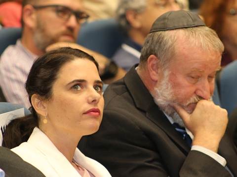 שקד ומנדלבליט באוניברסיטת חיפה [צילום: איציק וולף]