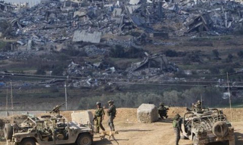 הרס וחורבן בגבול ישראל ודרום הרצועה [צילום: AP/אריאל שליט]