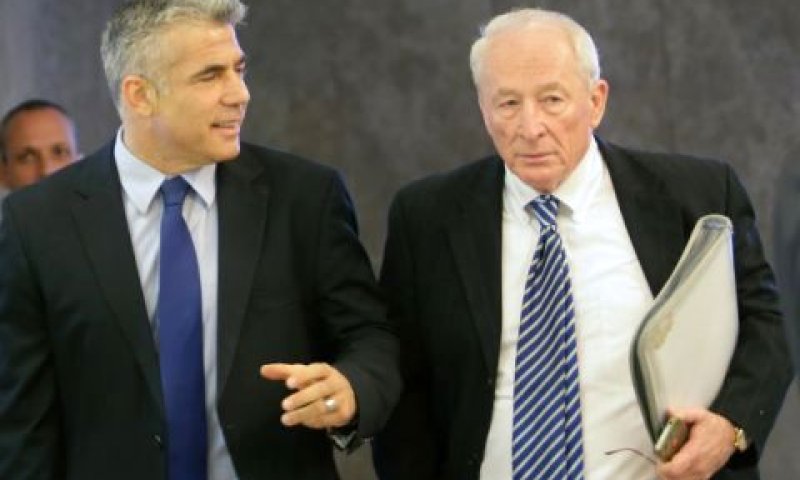 וינשטיין. הוראה לדרג המדיני הנבחר [צילום: פלאש 90]