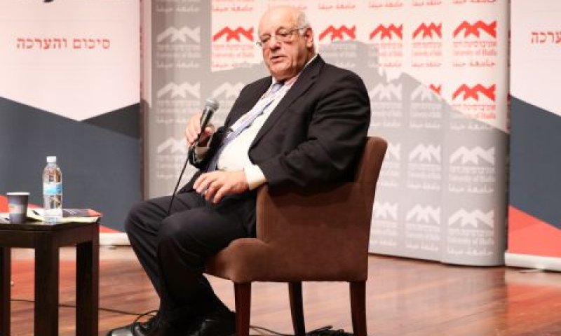 מלצר. "דברים פנטסטיים"