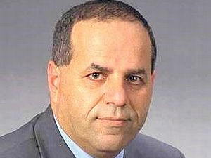 איוב קרא. עתר