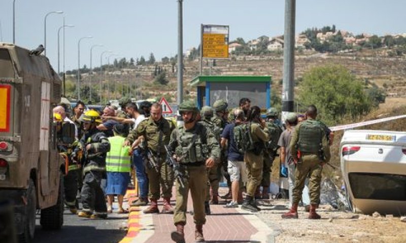 זירת הפיגוע [צילום: גרשון אליסון/פלאש 90]