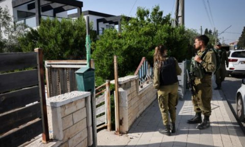 רקטה לשדרות [צילום: יונתן זינדל/פלאש 90]