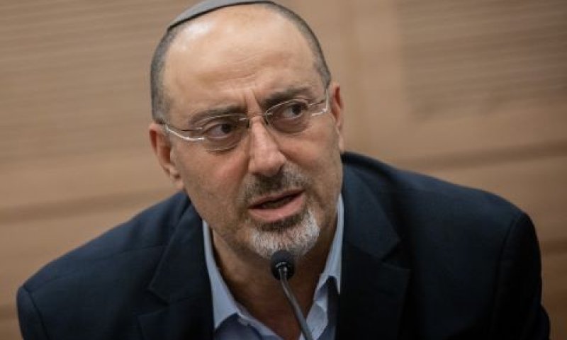 ואטורי. לבחון העברת אמצעים לתושבים [צילום: חיים גולדברג/פלאש 90]
